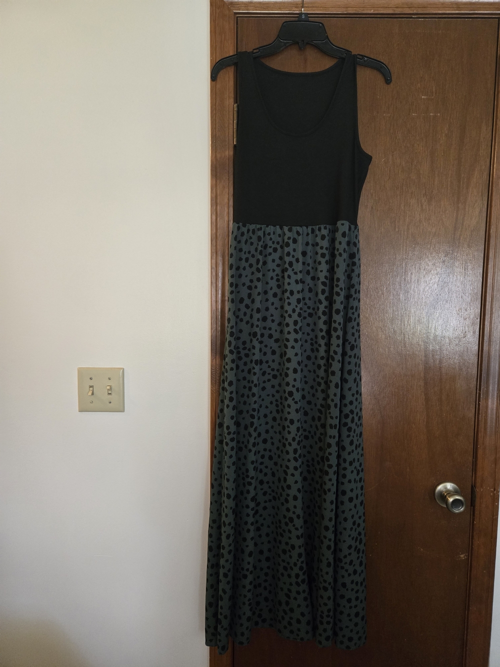 Salant Black Ribbed & Green Spotted Maxi Dress L